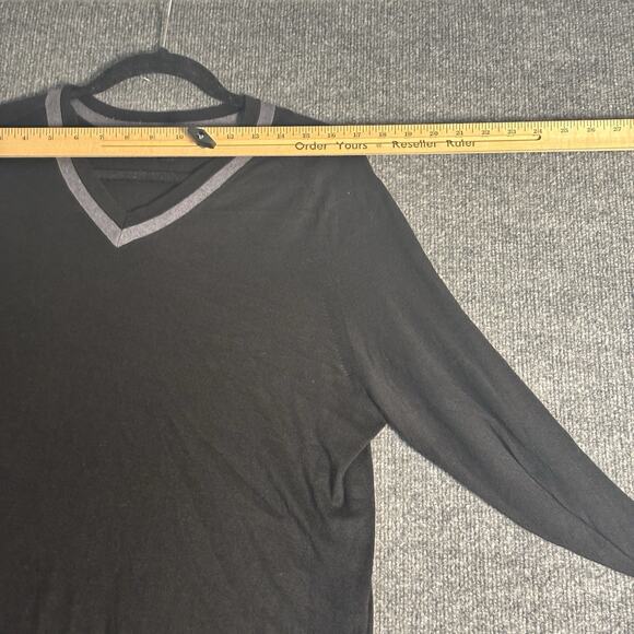 Banana Republic Sweater Mens L Black V-Neck Silk Cashmere Blend Quiet Luxury - Picture 9 of 11